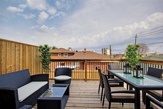 161A Locksley Ave For Sale